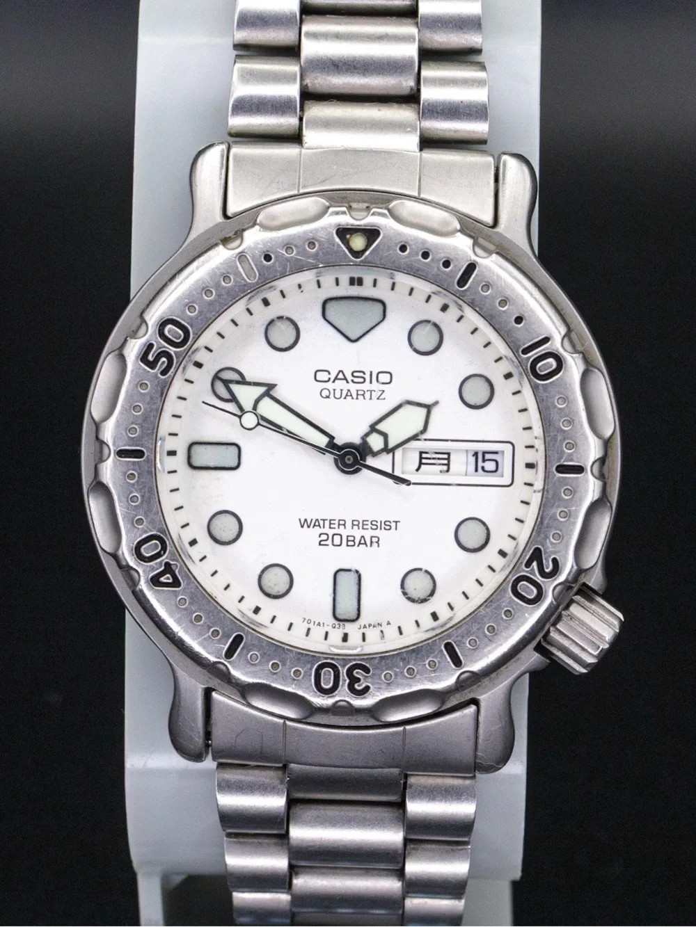 Casio Rare MD-705C Vintage 36mm JDM Import Day/Date 36mm Dive Watch